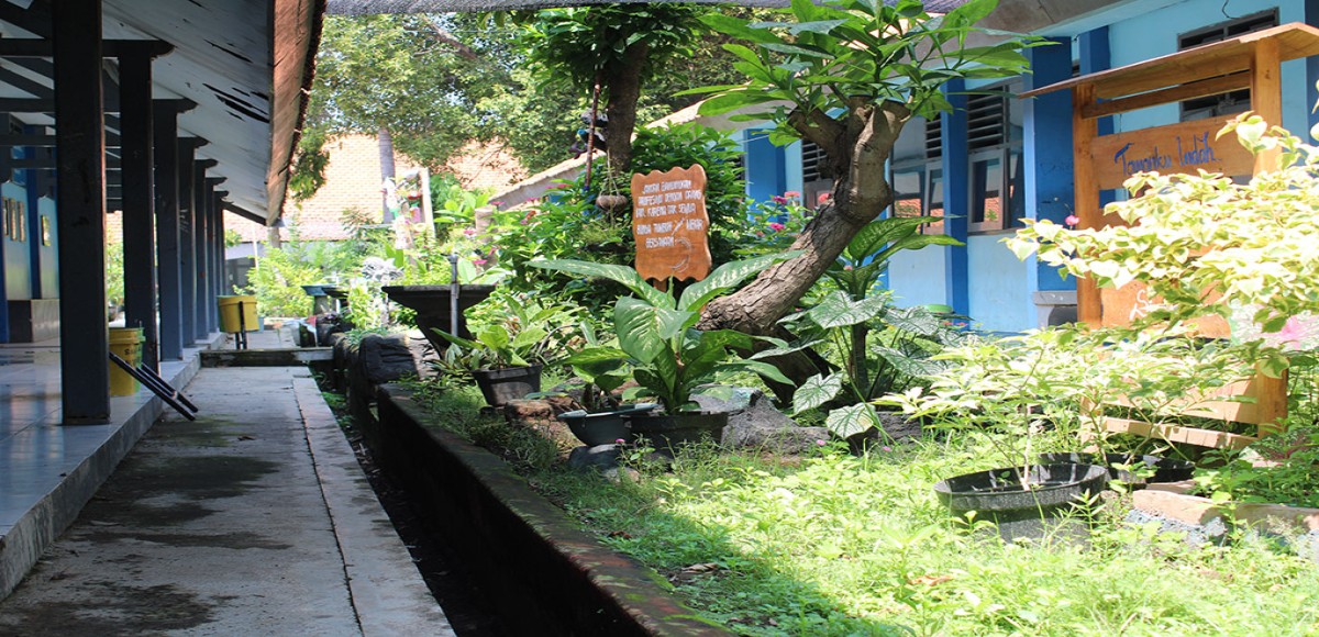 Kembali Ke Sekolah