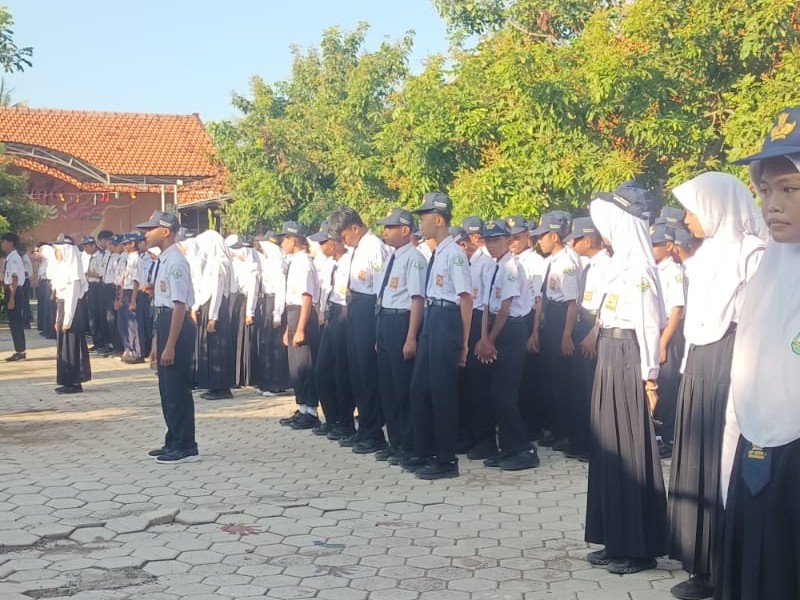 Kembali Ke Sekolah